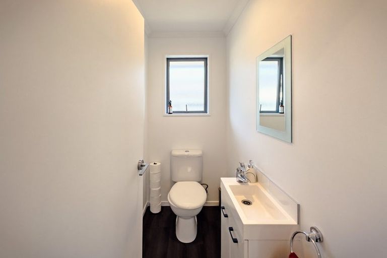 Photo of property in 39 Vivian Street, Burwood, Christchurch, 8083