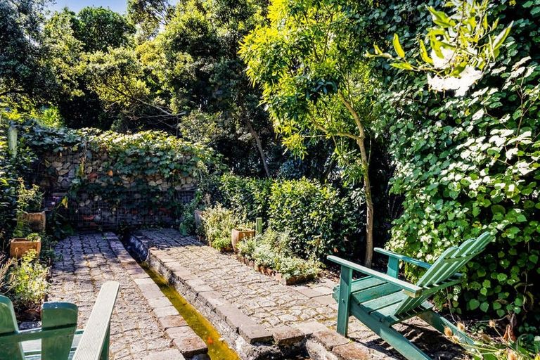 Photo of property in 23 Gibson Place, Patea, 4520