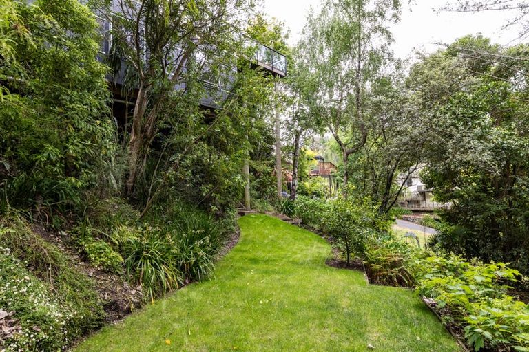 Photo of property in 27a Hikanui Drive, Havelock North, 4130
