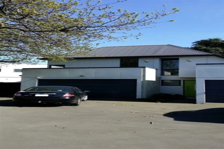 Photo of property in 2/235 Lincoln Road, Addington, Christchurch, 8024