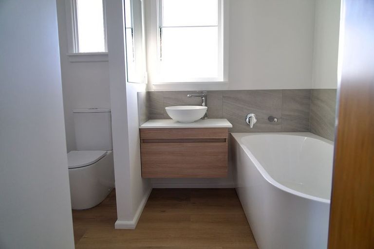 Photo of property in 10 Renwick Place, Hillmorton, Christchurch, 8025