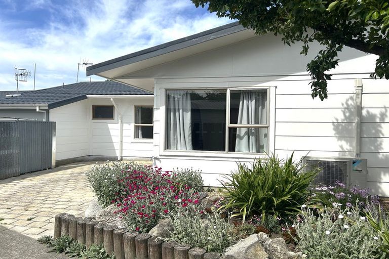 Photo of property in 2/17 Ranfurly Street, Tamatea, Napier, 4112