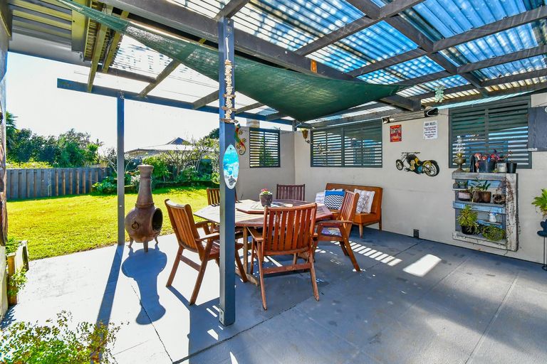 Photo of property in 24 Magnolia Avenue, Opaheke, Papakura, 2113