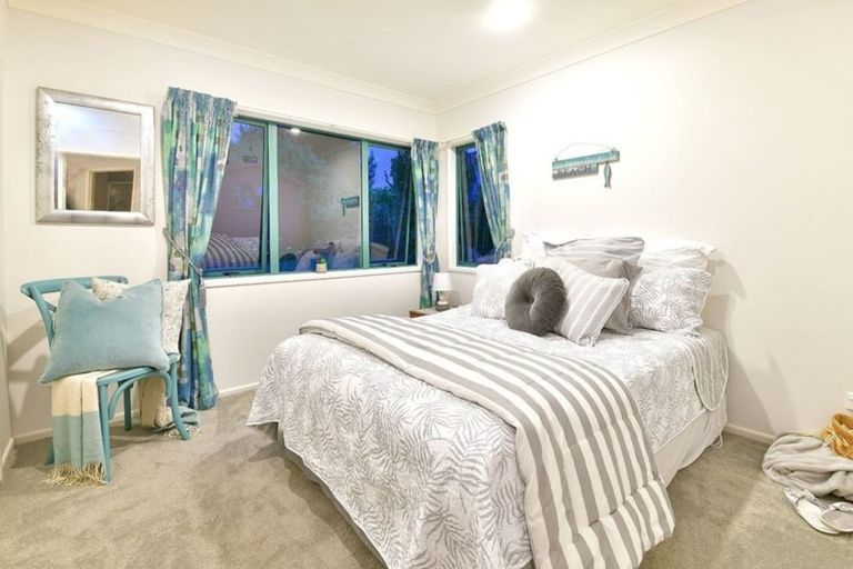 Photo of property in 72 Island View Drive, Gulf Harbour, Whangaparaoa, 0930
