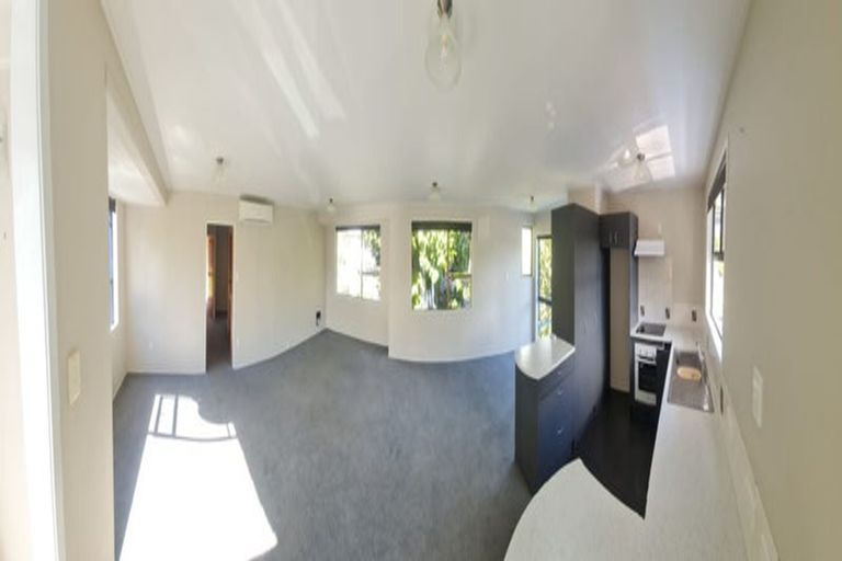 Photo of property in 24 Shearwater Street, One Tree Point, 0118
