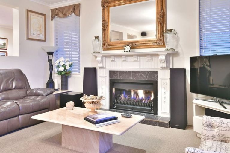 Photo of property in 6 Melandra Road, Stanmore Bay, Whangaparaoa, 0932