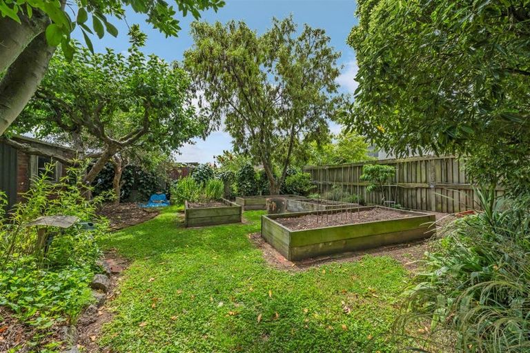Photo of property in 8 Philpotts Road, Mairehau, Christchurch, 8052