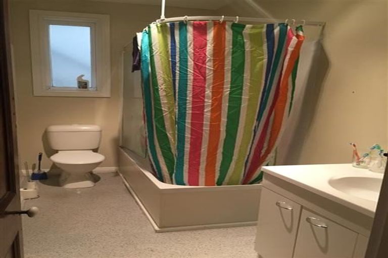 Photo of property in 107 Tasman Street, Mount Cook, Wellington, 6021