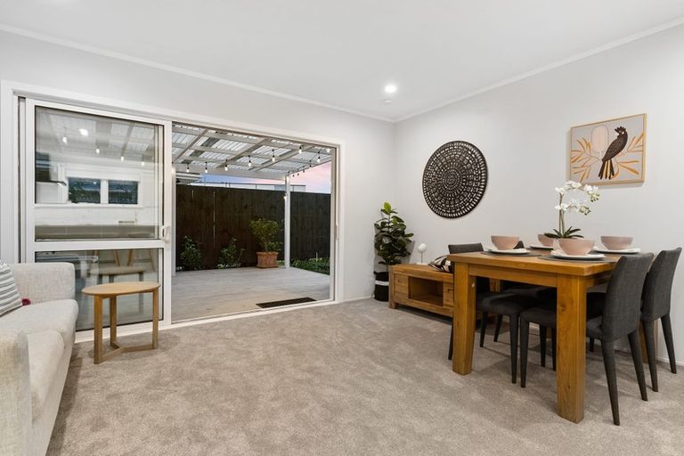 Photo of property in 2/18 Gray Avenue, Mangere East, Auckland, 2024