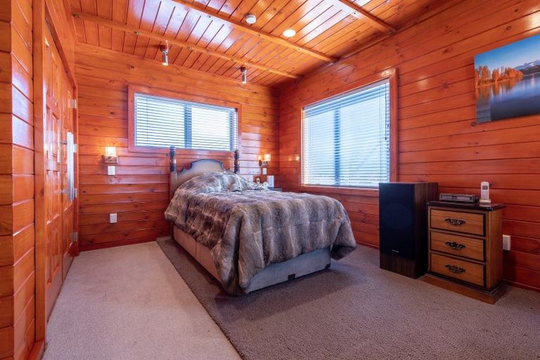 Photo of property in 31 Church Street, Waipawa, 4210