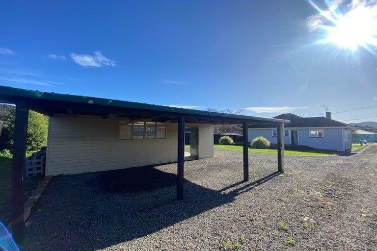Photo of property in 36 Hinau Grove, Wainuiomata, Lower Hutt, 5014