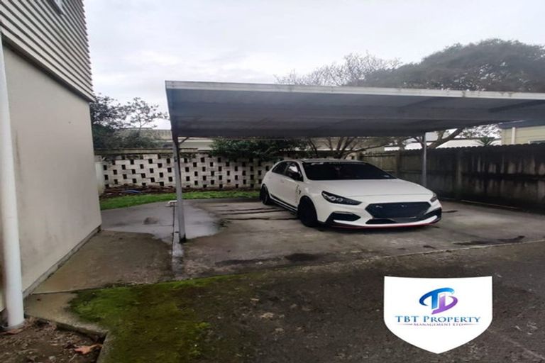 Photo of property in 3/240 Pakuranga Road, Pakuranga Heights, Auckland, 2010