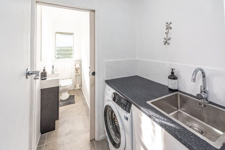 Photo of property in 22 Cambridge Street, Gonville, Whanganui, 4501