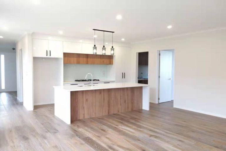 Photo of property in 15 Artists Avenue, Beachlands, Auckland, 2018