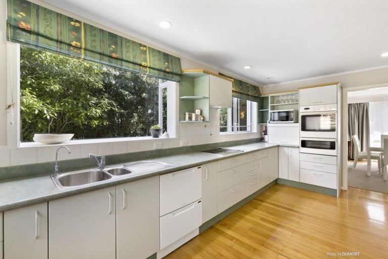 Photo of property in 202 Townsend Road, Miramar, Wellington, 6022