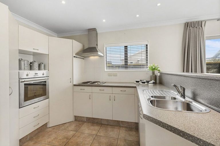 Photo of property in 13 Bay Drive, Titahi Bay, Porirua, 5022