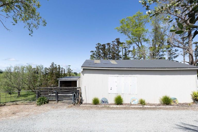 Photo of property in 282 Girls High School Road, Pukehuia, Tangiteroria, 0381