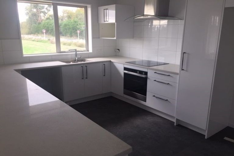 Photo of property in 122 Northbrook Road, Rangiora, 7400