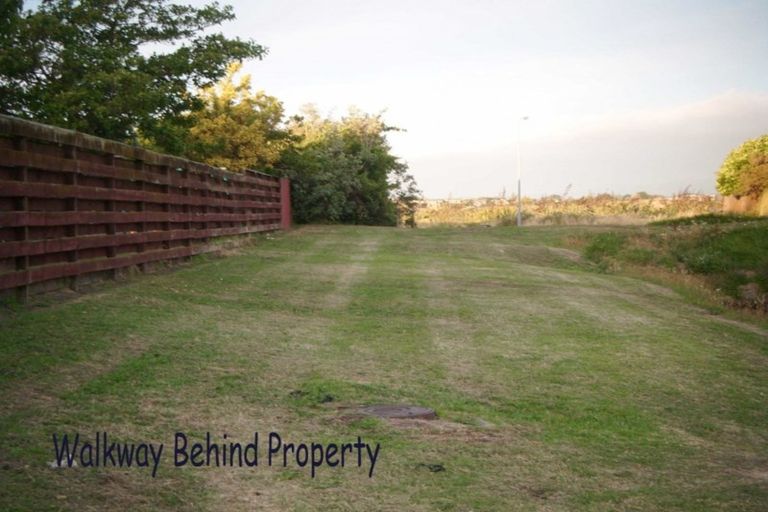 Photo of property in 24 Olive Terrace, Paraparaumu Beach, Paraparaumu, 5032