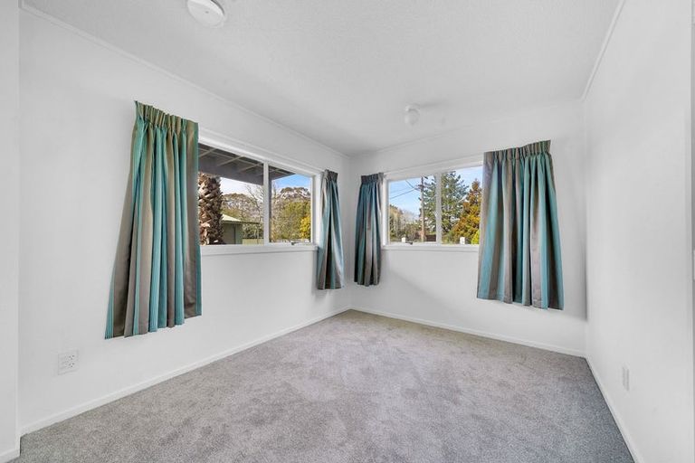 Photo of property in 6 Deacon Road, Riverhead, Kumeu, 0892