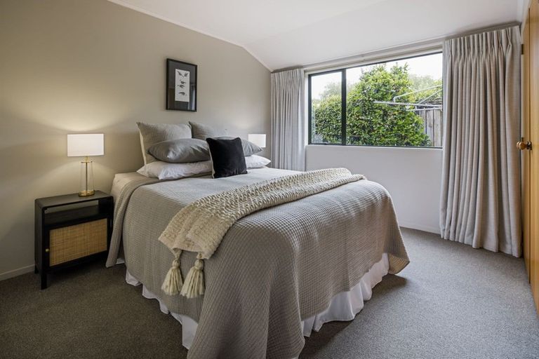 Photo of property in 24 Taylor Street, Cambridge, 3434