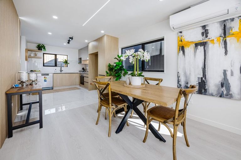 Photo of property in 4d Glenmore Road, Sunnyhills, Auckland, 2010