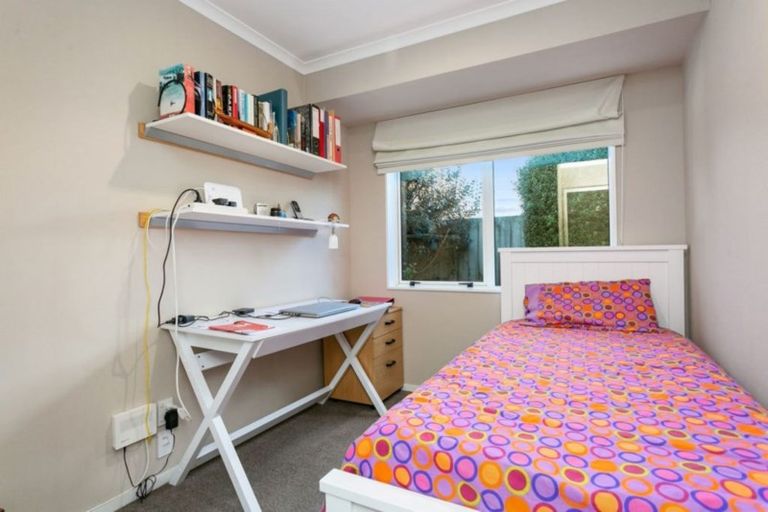 Photo of property in 16 Honiss Place, Cambridge, 3434