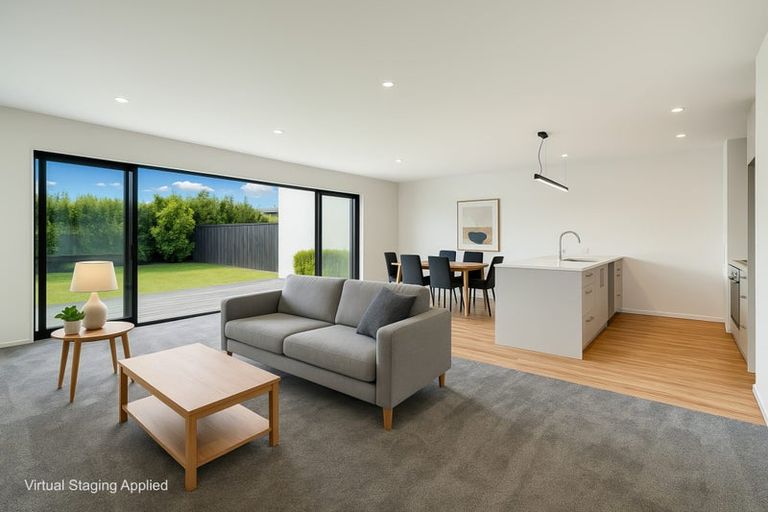 Photo of property in 61 Hayfield Way, Karaka, Papakura, 2113