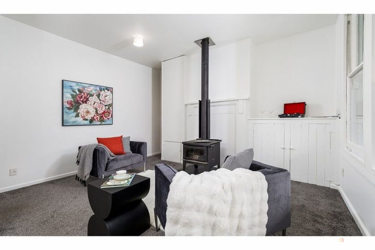 Photo of property in 98 High Street, Waimate, 7924