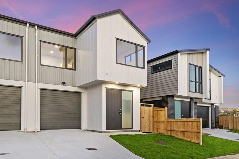 Photo of property in 30b Hearth Street, Flat Bush, 2019