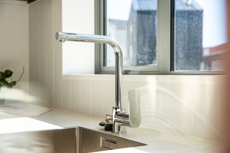 Photo of property in 86 Ara Paiwhenua, Tawa, Wellington, 5028