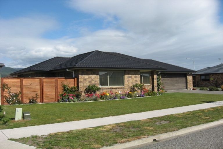 Photo of property in 8 Manhattan Court, Paraparaumu Beach, Paraparaumu, 5032