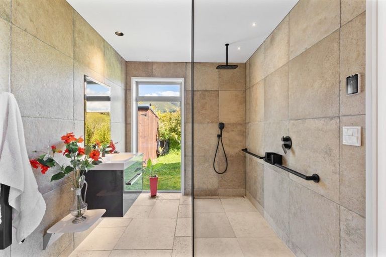 Photo of property in 19 Sandridge Terrace, Pohara, Takaka, 7183