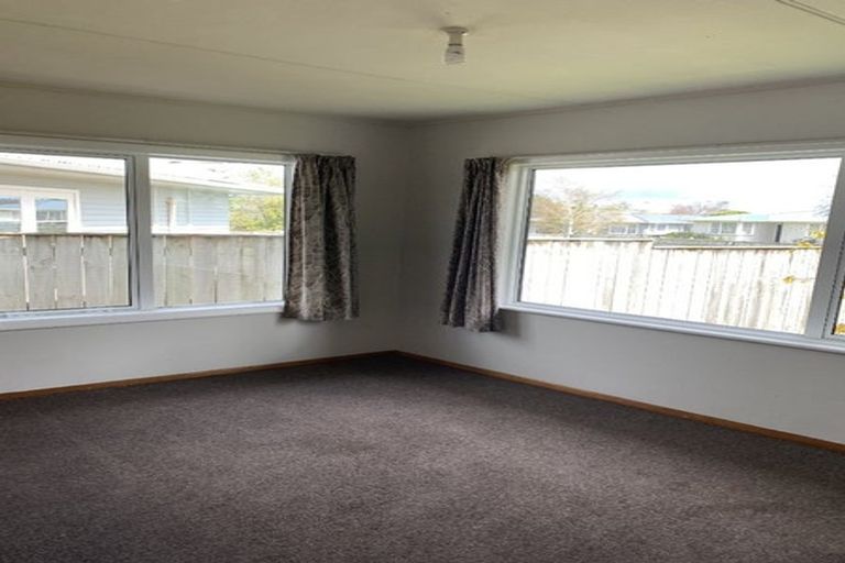 Photo of property in 36 Holdsworth Avenue, Milson, Palmerston North, 4414