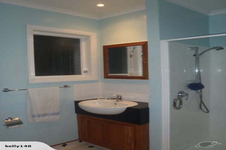 Photo of property in 57 Bedford Street, Northland, Wellington, 6012