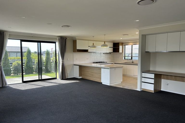 Photo of property in 19 Lawrence Drive, Rolleston, 7614