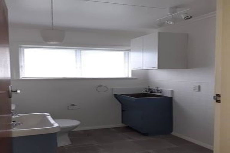 Photo of property in 3/6 Russell Street, Feilding, 4702