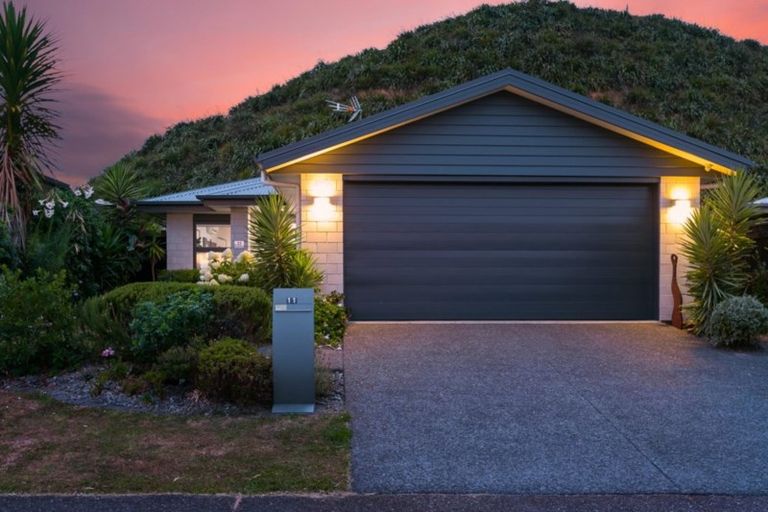 Photo of property in 11 Lakeview Quay, Pyes Pa, Tauranga, 3112