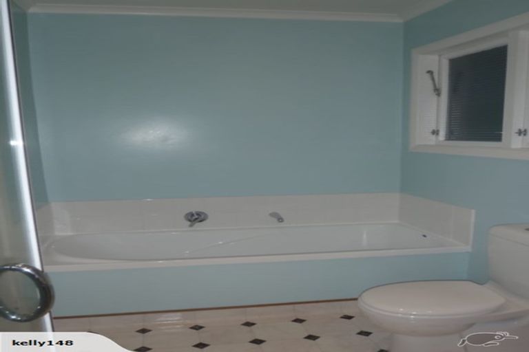 Photo of property in 57 Bedford Street, Northland, Wellington, 6012