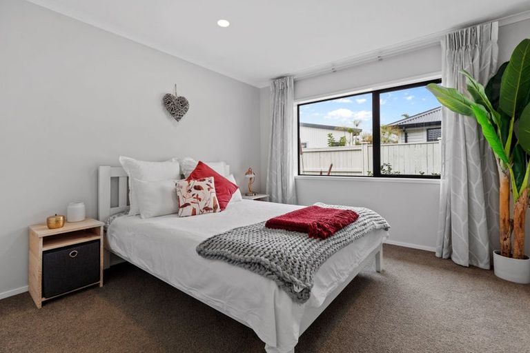 Photo of property in 99 Palm Springs Boulevard, Papamoa Beach, Papamoa, 3118