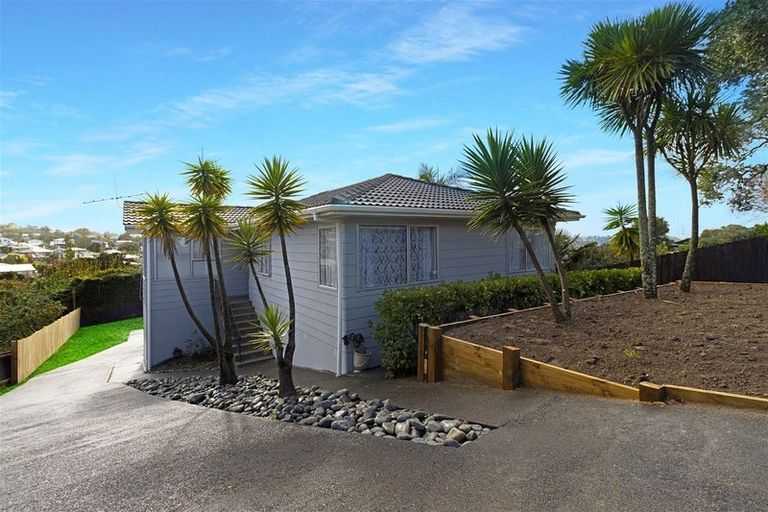 Photo of property in 62 Gallony Avenue, Massey, Auckland, 0614