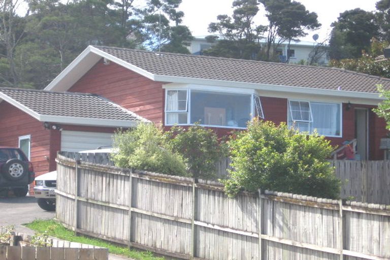 Photo of property in 1/7 Heathglen Place, Bayview, Auckland, 0629