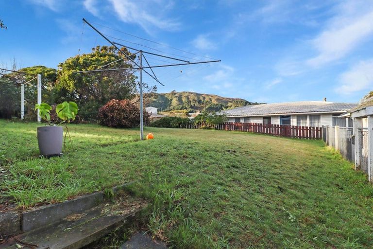 Photo of property in 15 Anthony Street, Tawa, Wellington, 5028