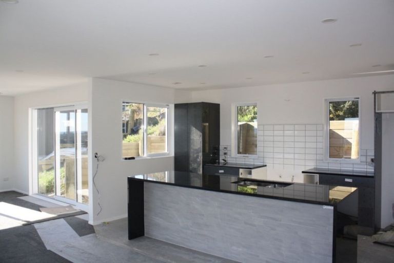 Photo of property in 103 Kakariki Grove, Waikanae, 5036