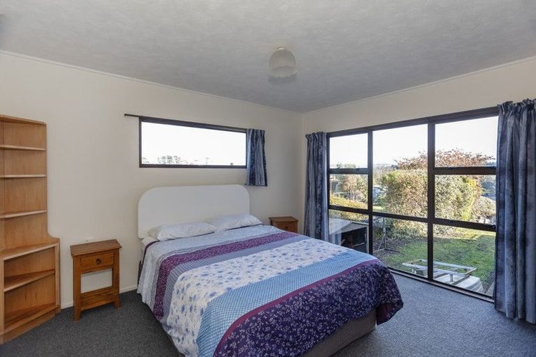 Photo of property in 19 Burnett Street, Kakanui, Oamaru, 9495