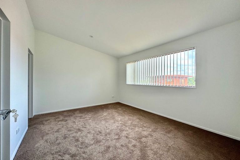Photo of property in 86 Priestley Drive, Bucklands Beach, Auckland, 2014