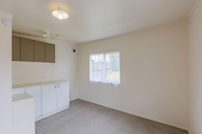 Photo of property in 24 Helena Street, Massey, Auckland, 0614
