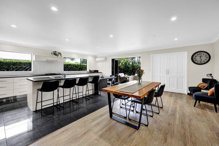 Photo of property in 74 Rata Street, Hawera, 4610