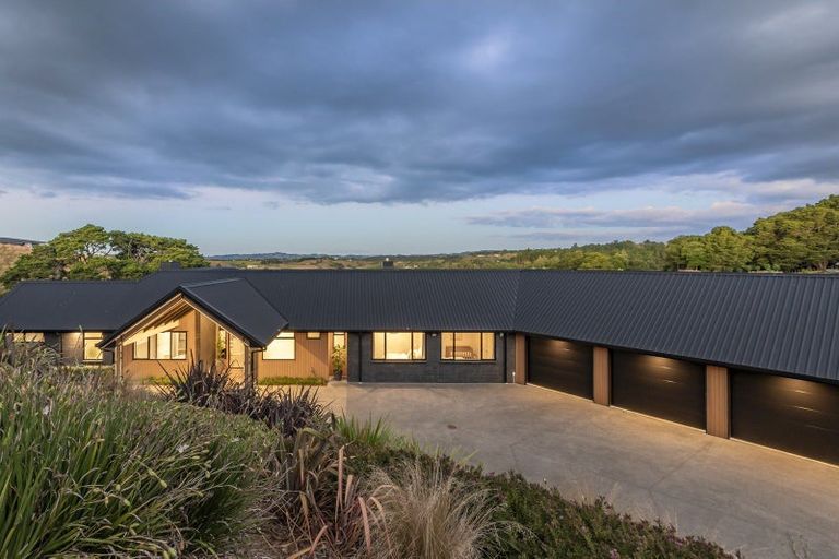 Photo of property in 19 William Andrew Road, Pukekohe, 2120