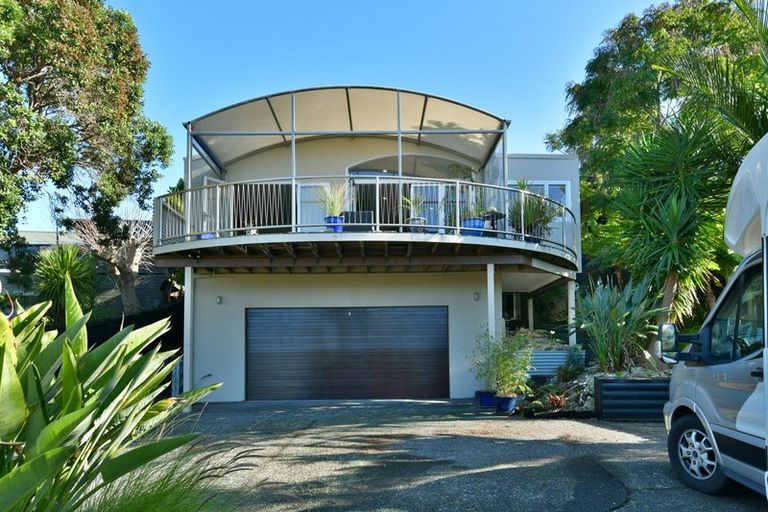Photo of property in 37 Stillwater Crescent, Stillwater, Silverdale, 0993